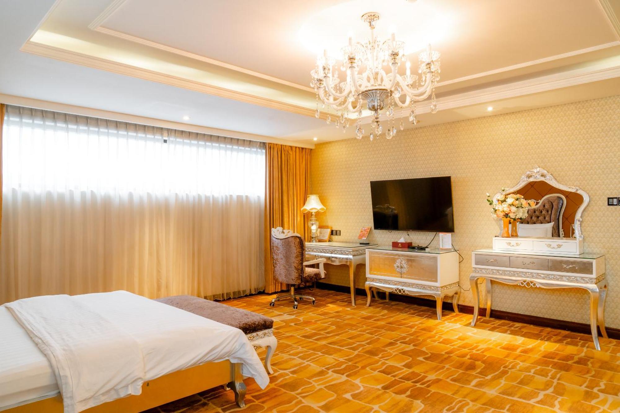 Hoang Trieu Hotel Ho Chi Minh-staden Exteriör bild